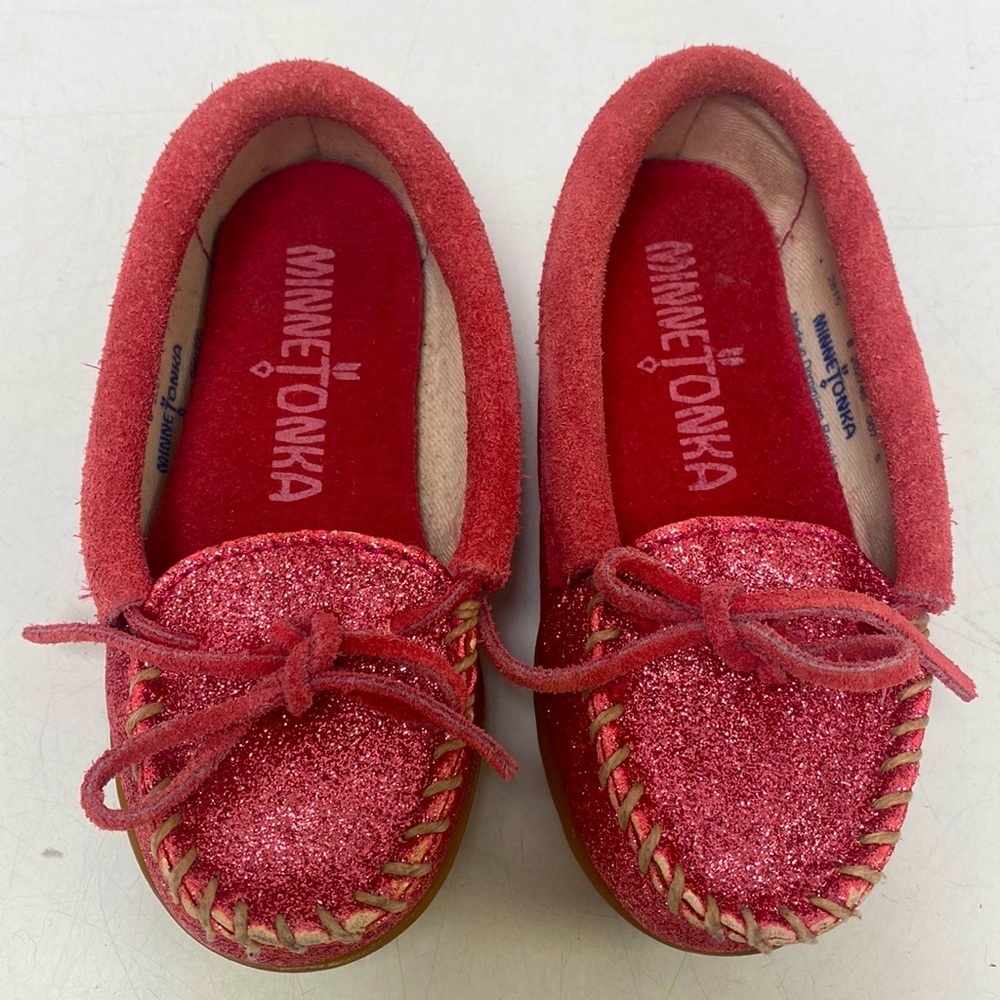 Minnetonka Girls Pink Glitter Moccasins